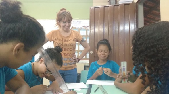 rebeca-vendo-meninas